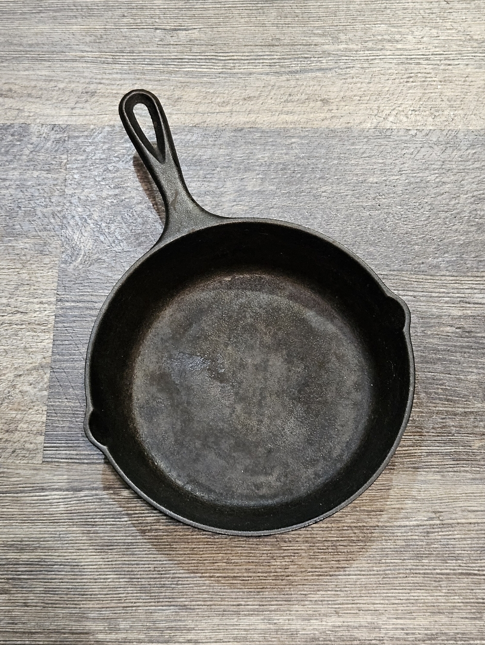 LODGE Cast Iron Pan 5SK USA MADE 8"
